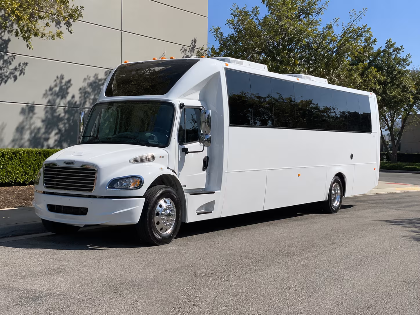 Richmond Winery Tour & Pub Crawl Transportation