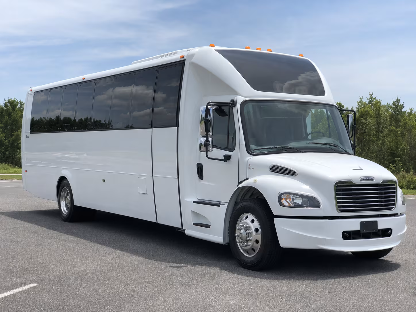 Virginia Beach Birthday, Sweet 16, & Quinceañera Transportation party bus interior