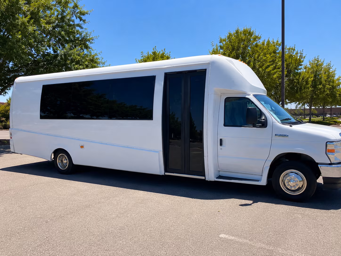 Virginia Beach Birthday, Sweet 16, & Quinceañera Transportation party bus exterior
