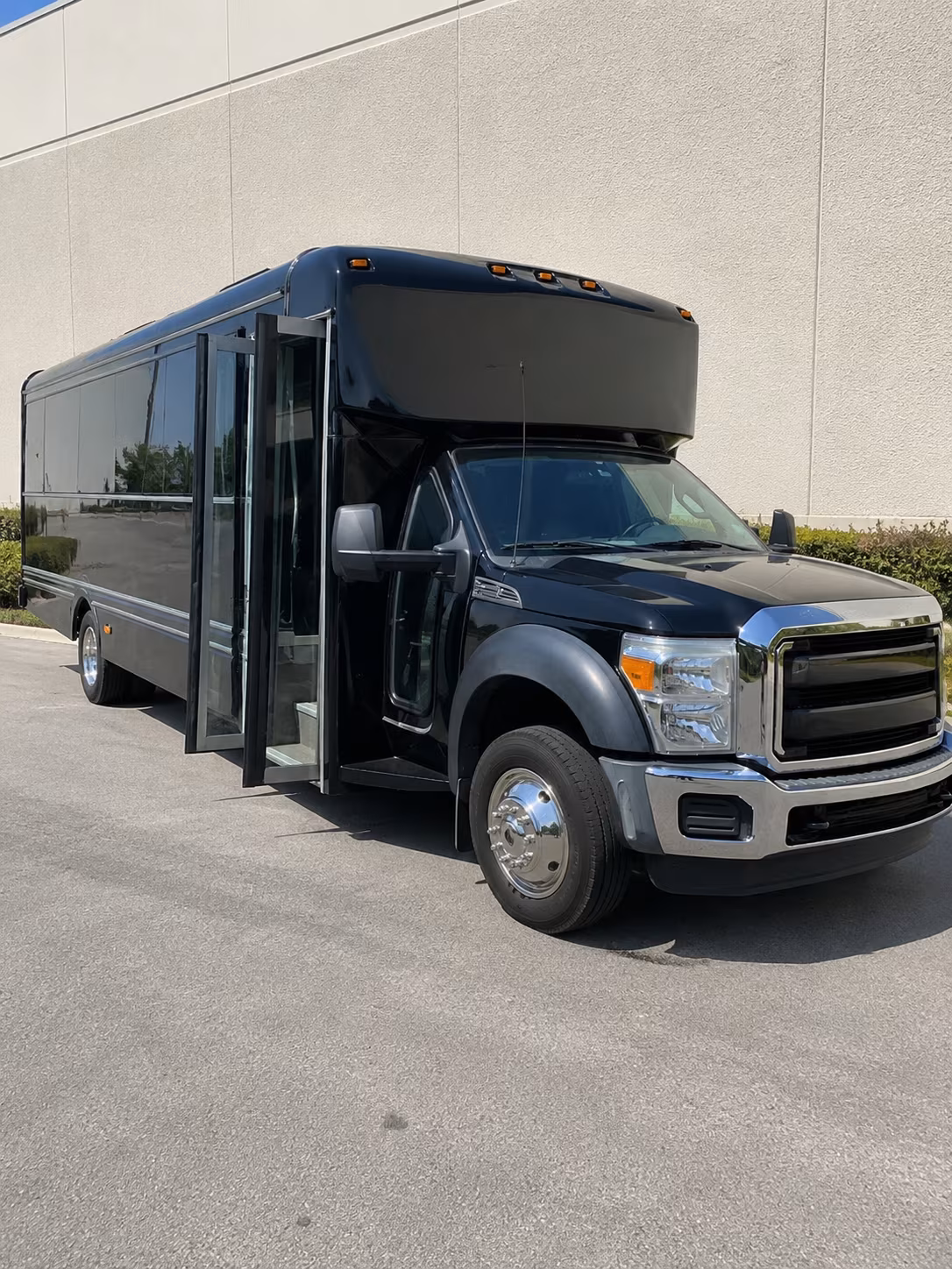 Virginia Beach Winery Tour & Pub Crawl Transportation party bus exterior