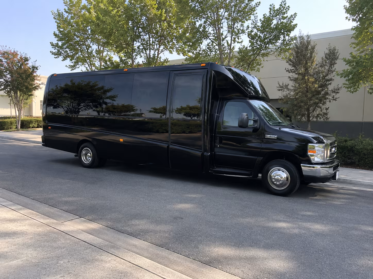 Virginia Beach Winery Tour & Pub Crawl Transportation party bus exterior